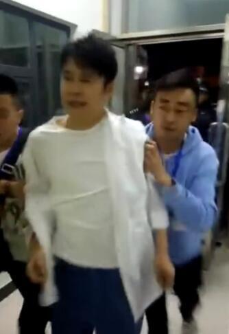 舅舅爆料被抓视频播放,惊曝被抓视频引发社会关注  第1张